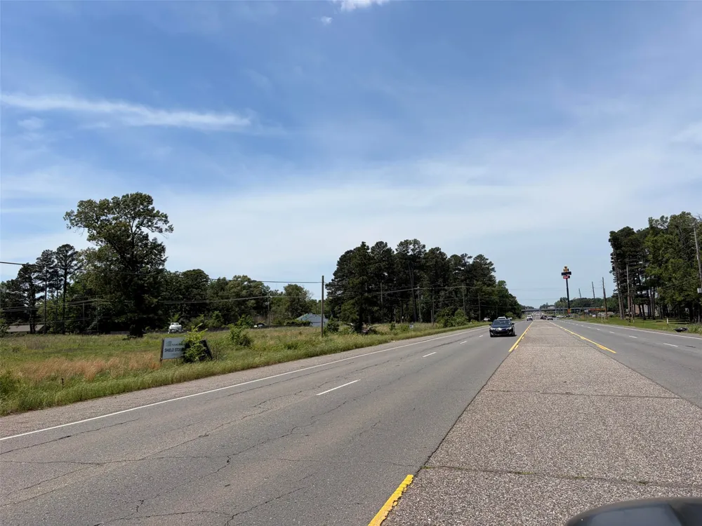 5221 Market Street Blanchard, LA 71107