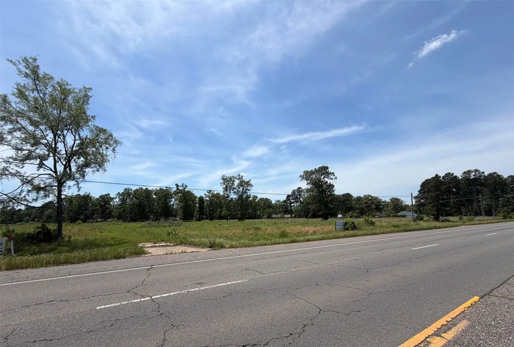 5221 Market Street Blanchard, LA 71107