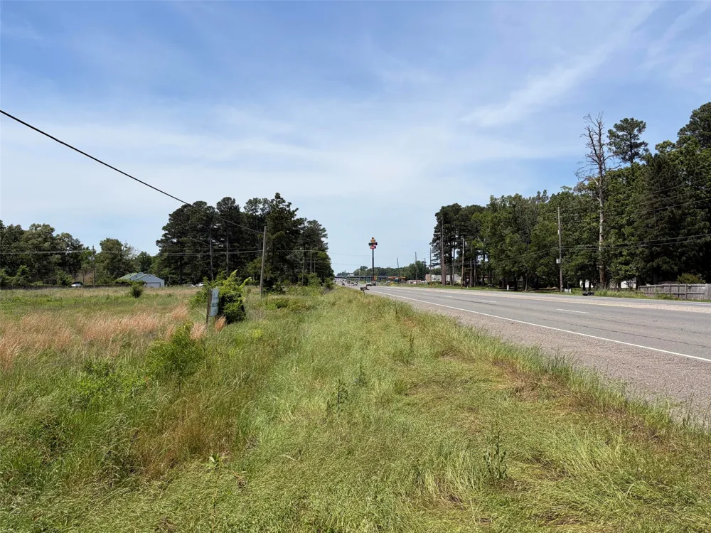 5221 Market Street Blanchard, LA 71107