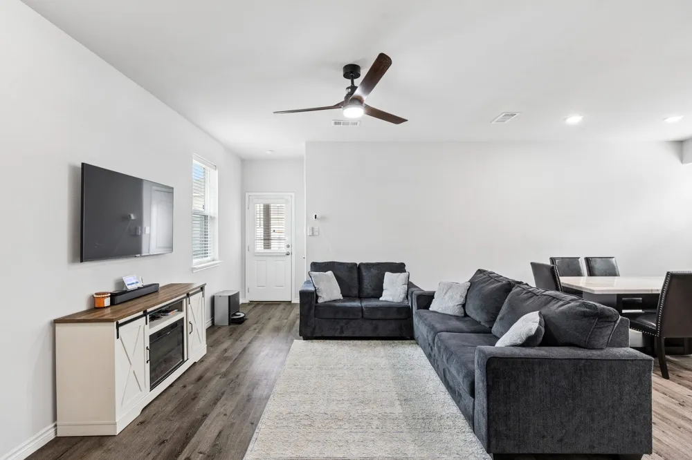 5725 Willamette Drive Fort Worth, TX 76119