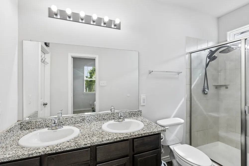 5725 Willamette Drive Fort Worth, TX 76119