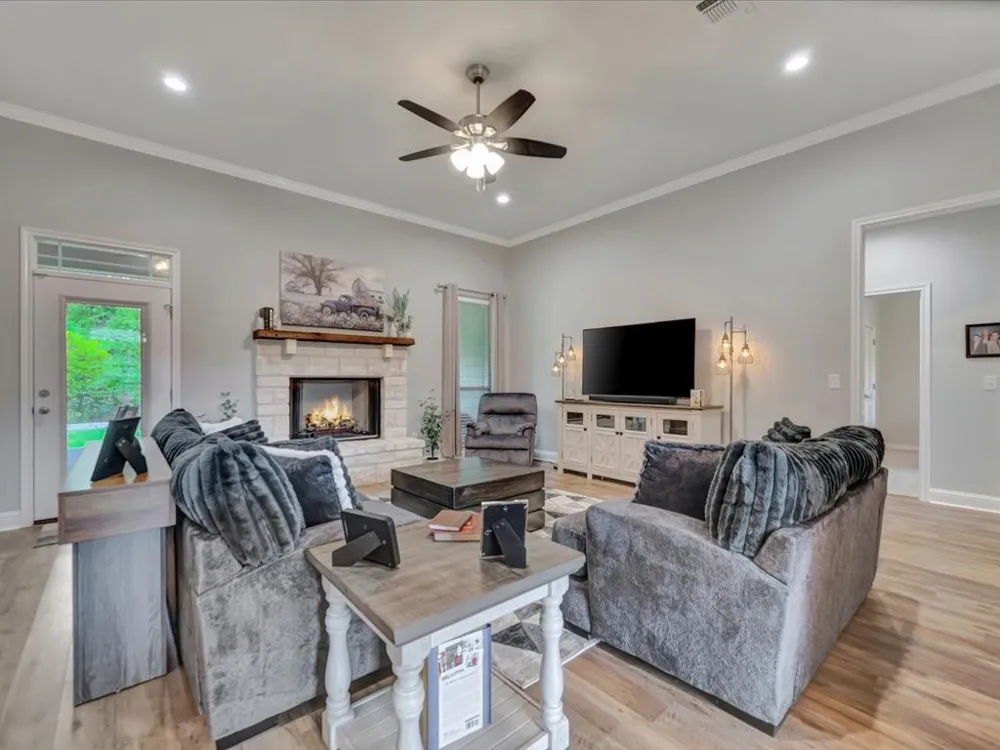 111 Rustic Pines Drive Lufkin, TX 75904