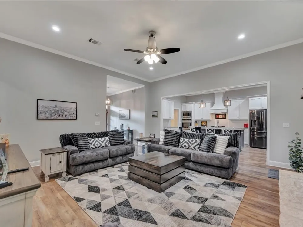 111 Rustic Pines Drive Lufkin, TX 75904