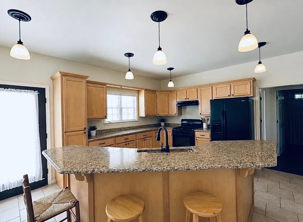 102 Palmer Dr. Comanche, TX 76442