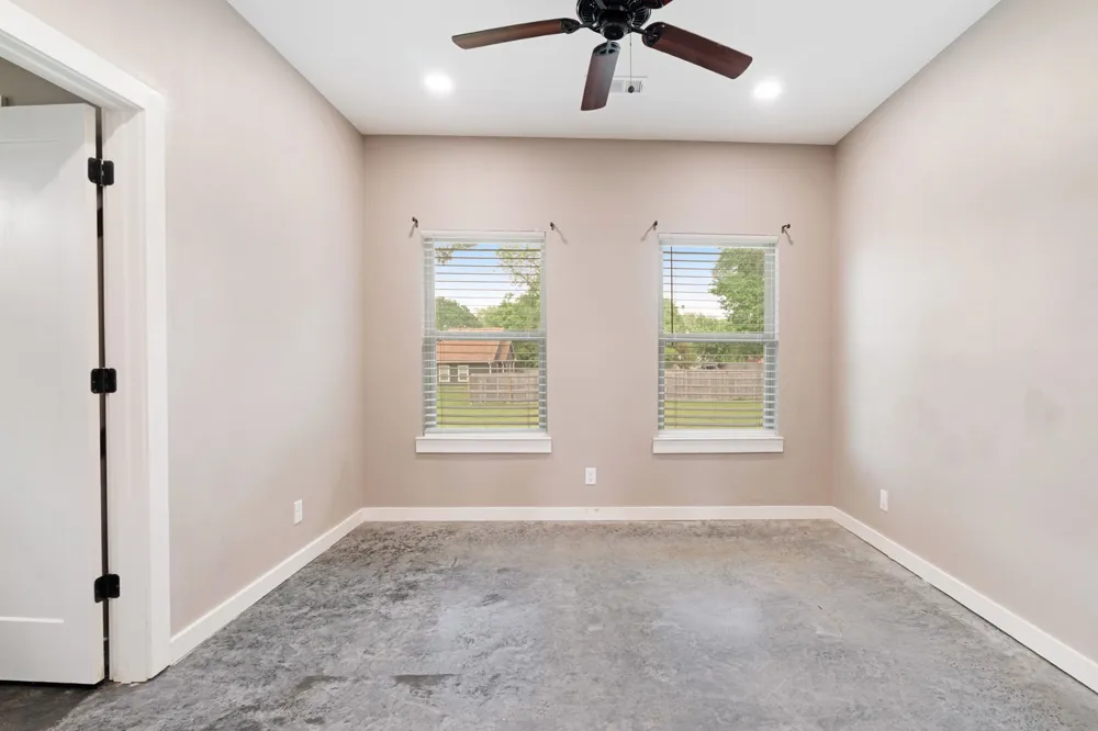 675 High Street Blossom, TX 75416