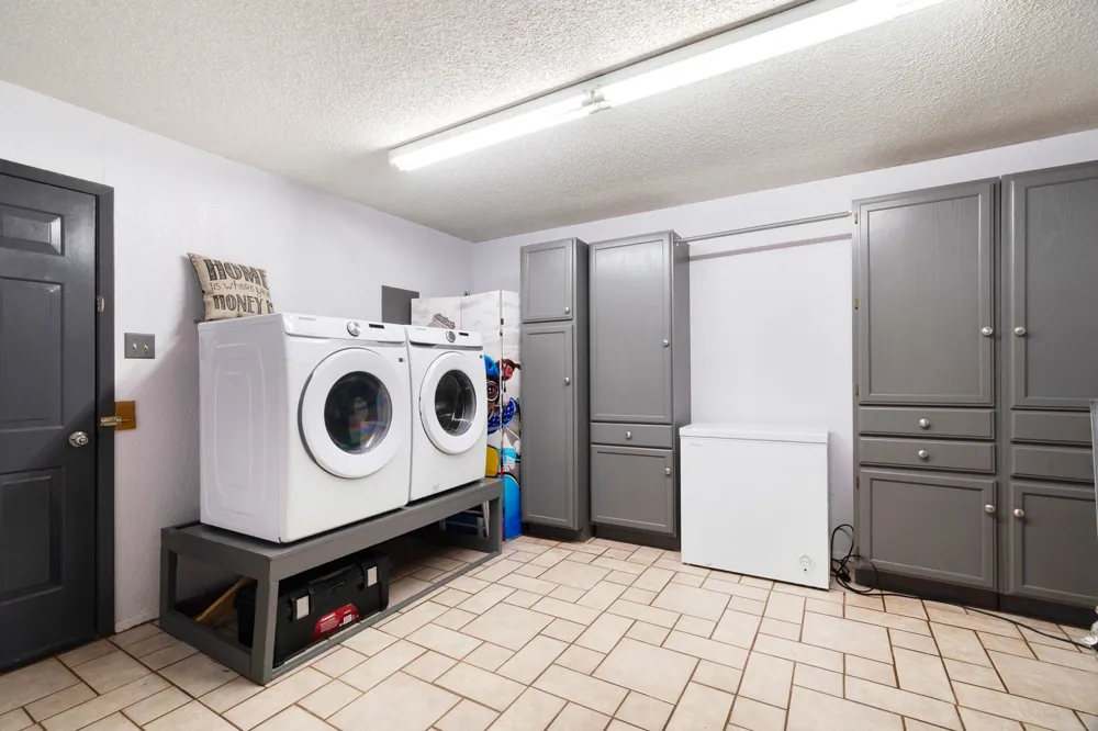 9157 HWY 271 Powderly, TX 75473
