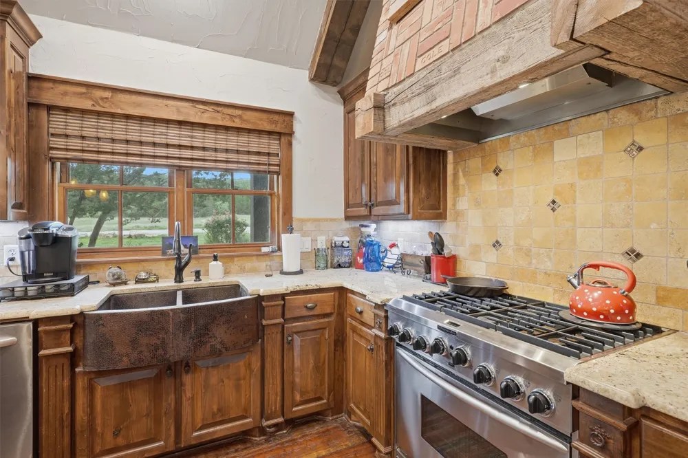 1170 Waterfall Way Graford, TX 76449