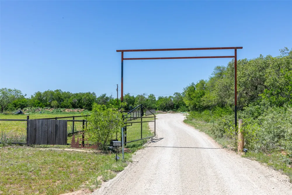 10227 County Road 379 Hawley, TX 79525