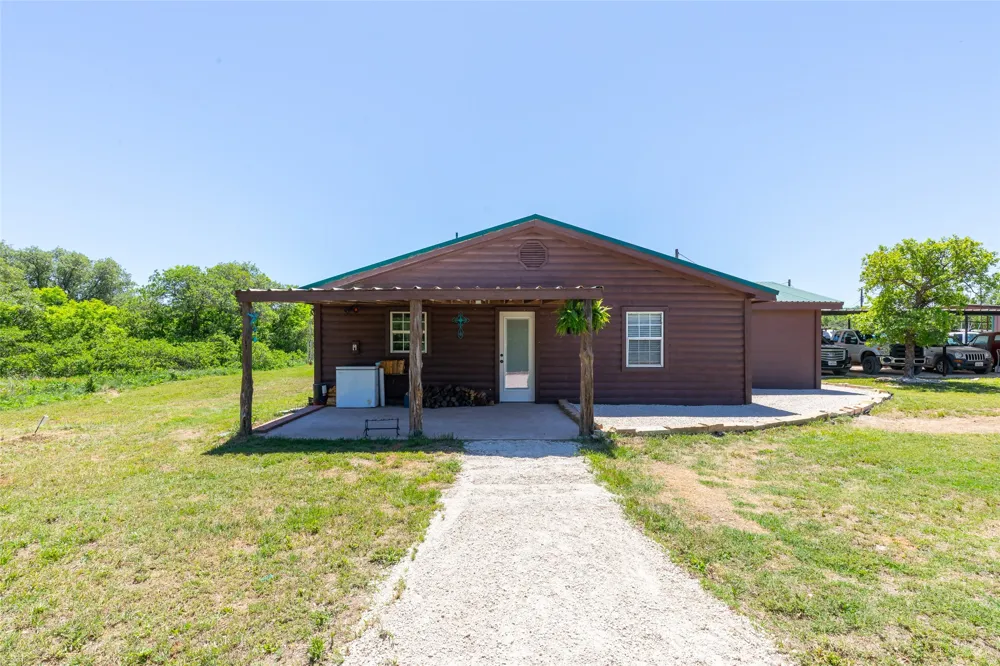 10227 County Road 379 Hawley, TX 79525