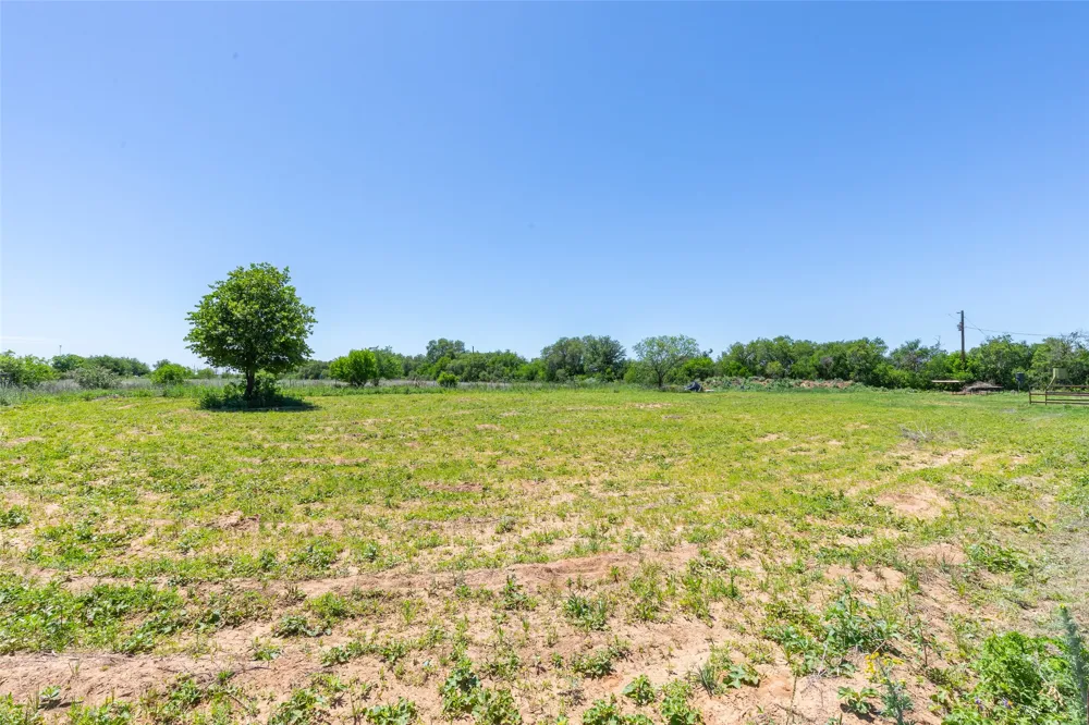 10227 County Road 379 Hawley, TX 79525