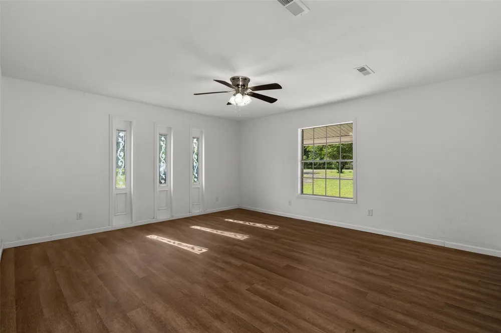 10553 White Oak Drive Keithville, LA 71047