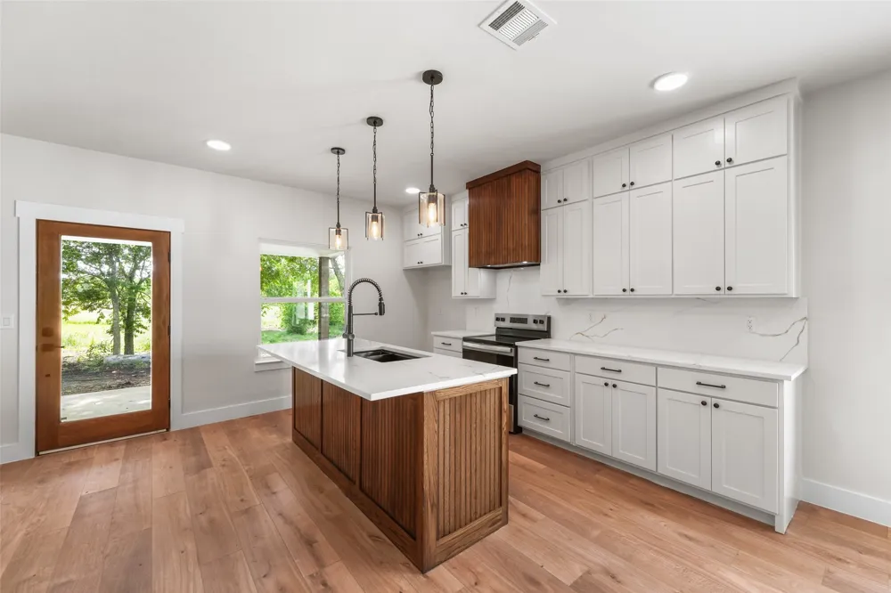 206 S FM 308 Milford, TX 76670