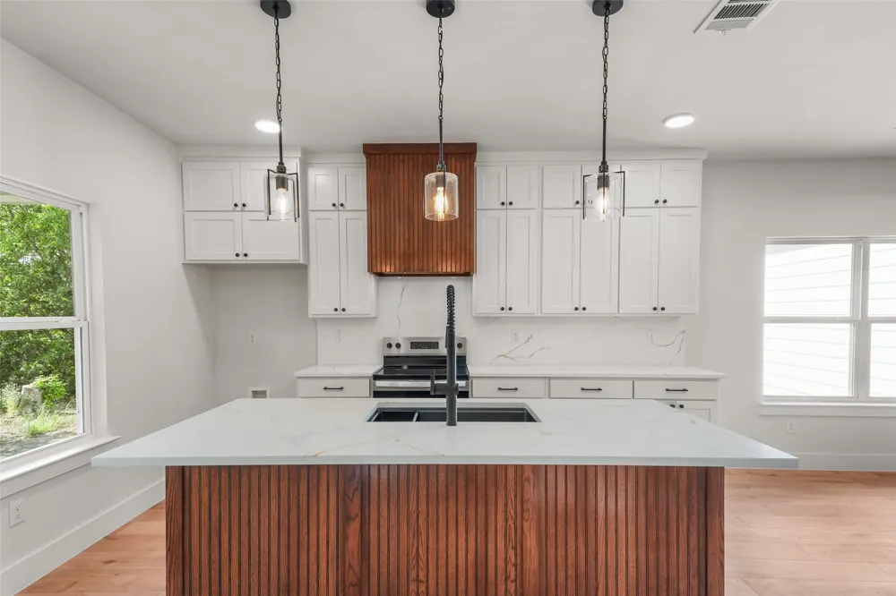 206 S FM 308 Milford, TX 76670