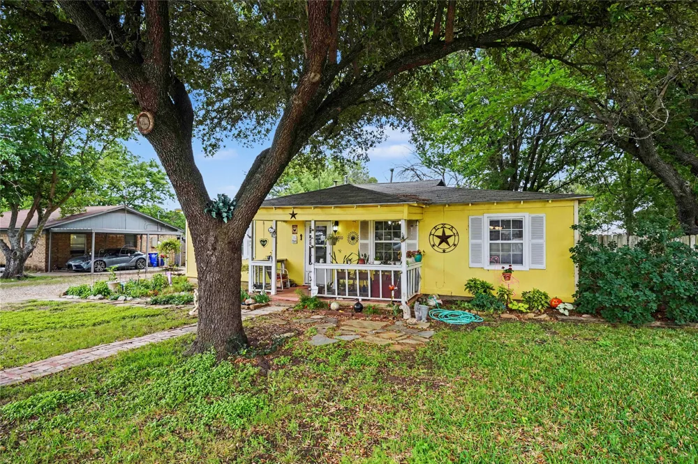 5700 Kennedy Street Watauga, TX 76148