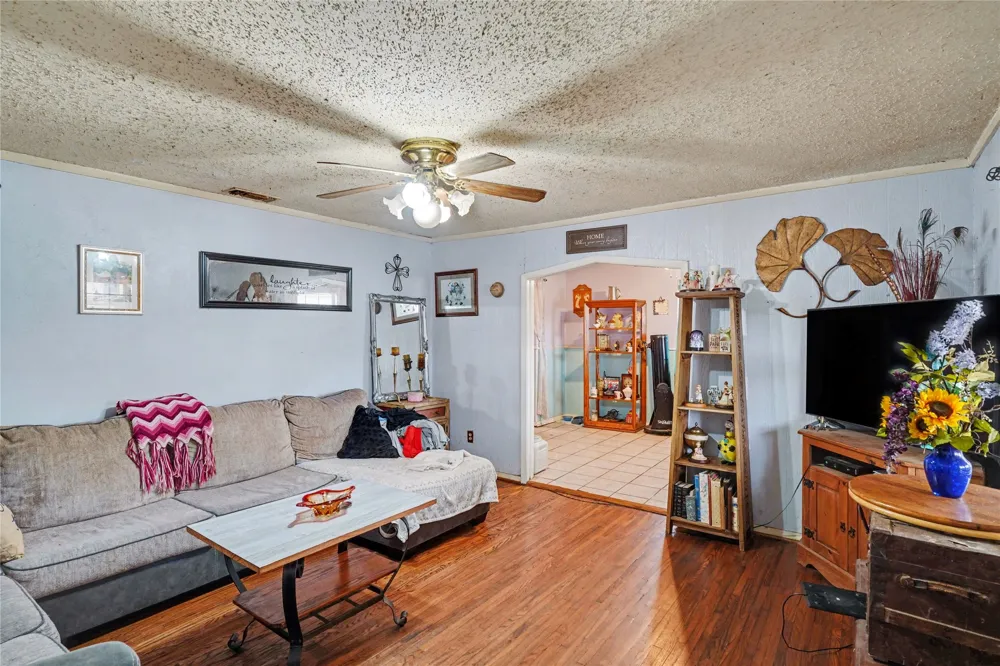 5700 Kennedy Street Watauga, TX 76148