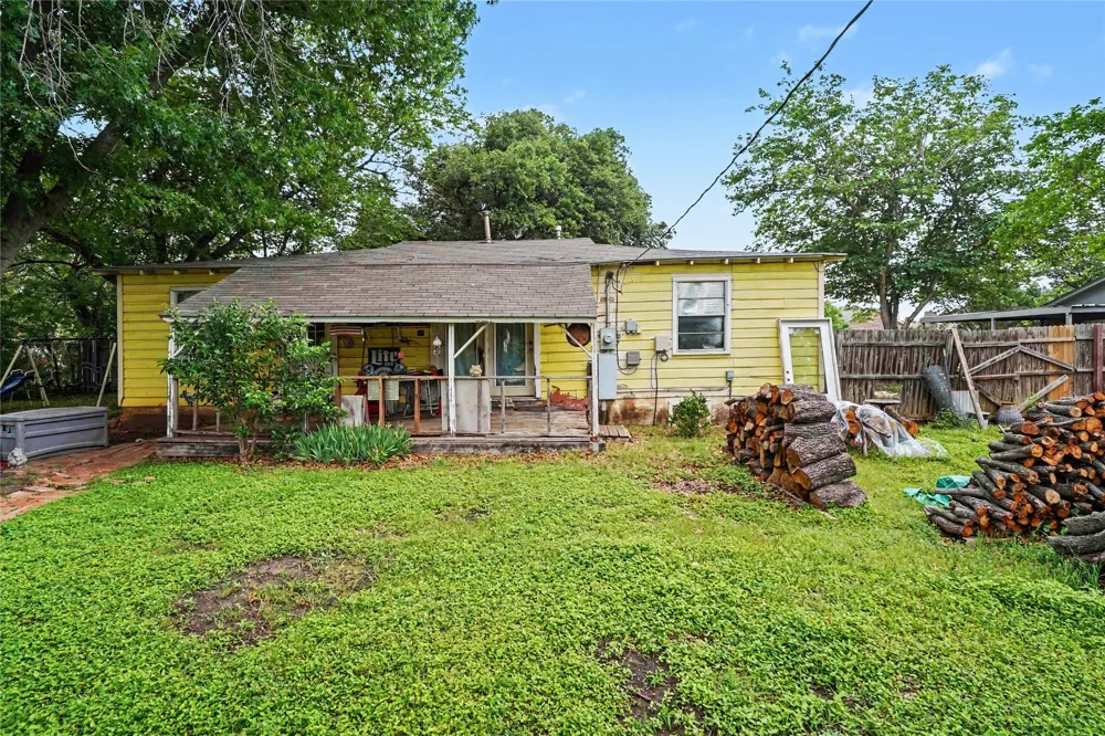 5700 Kennedy Street Watauga, TX 76148