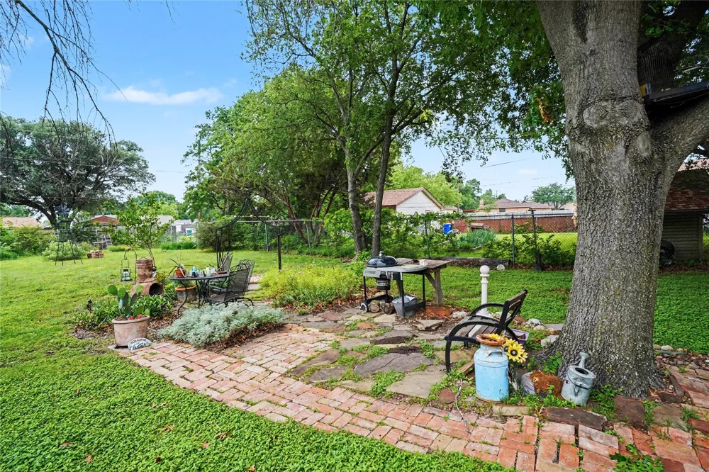 5700 Kennedy Street Watauga, TX 76148