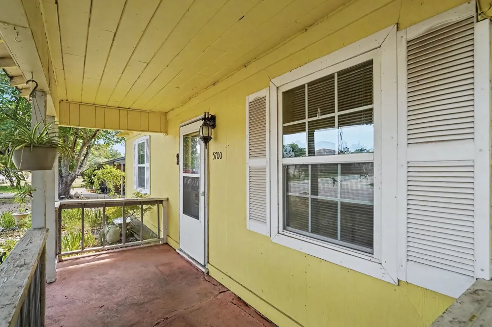 5700 Kennedy Street Watauga, TX 76148