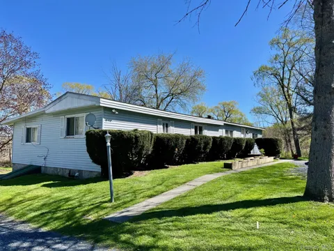 24 Wilson Eaton Road