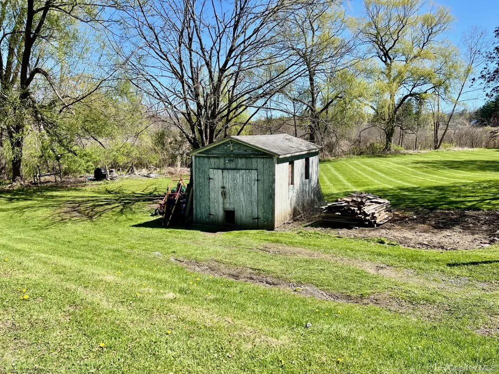 24 Wilson Eaton Road Amenia, NY 12501