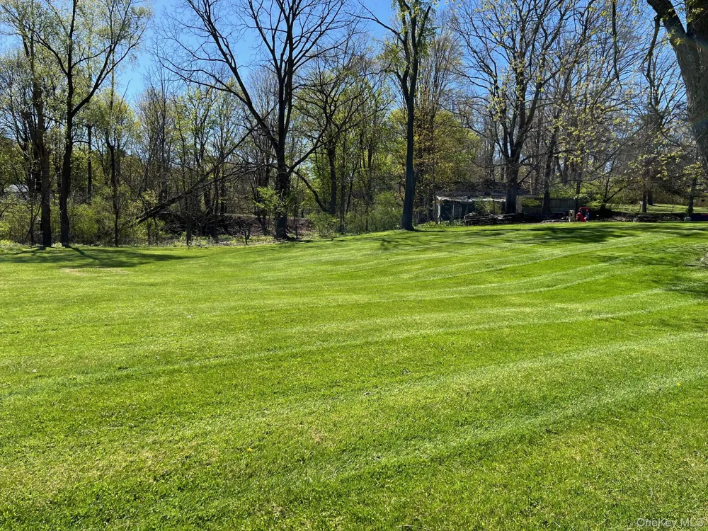 24 Wilson Eaton Road Amenia, NY 12501