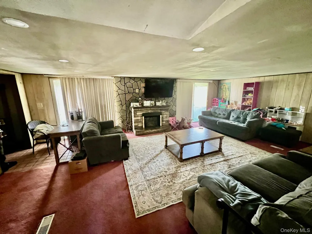 24 Wilson Eaton Road Amenia, NY 12501