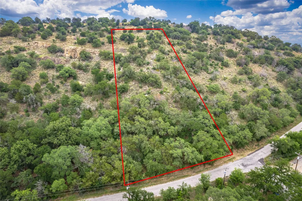4 Skyline Drive Sunrise Beach, TX 78643