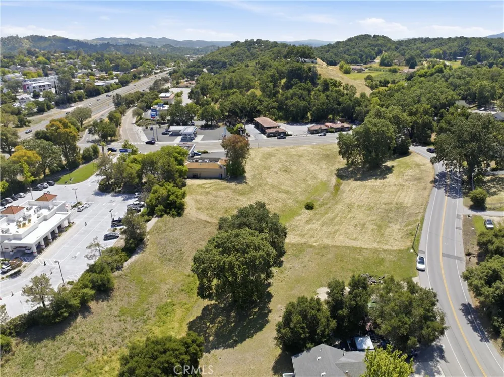 3975 Monterey Atascadero, CA 93422