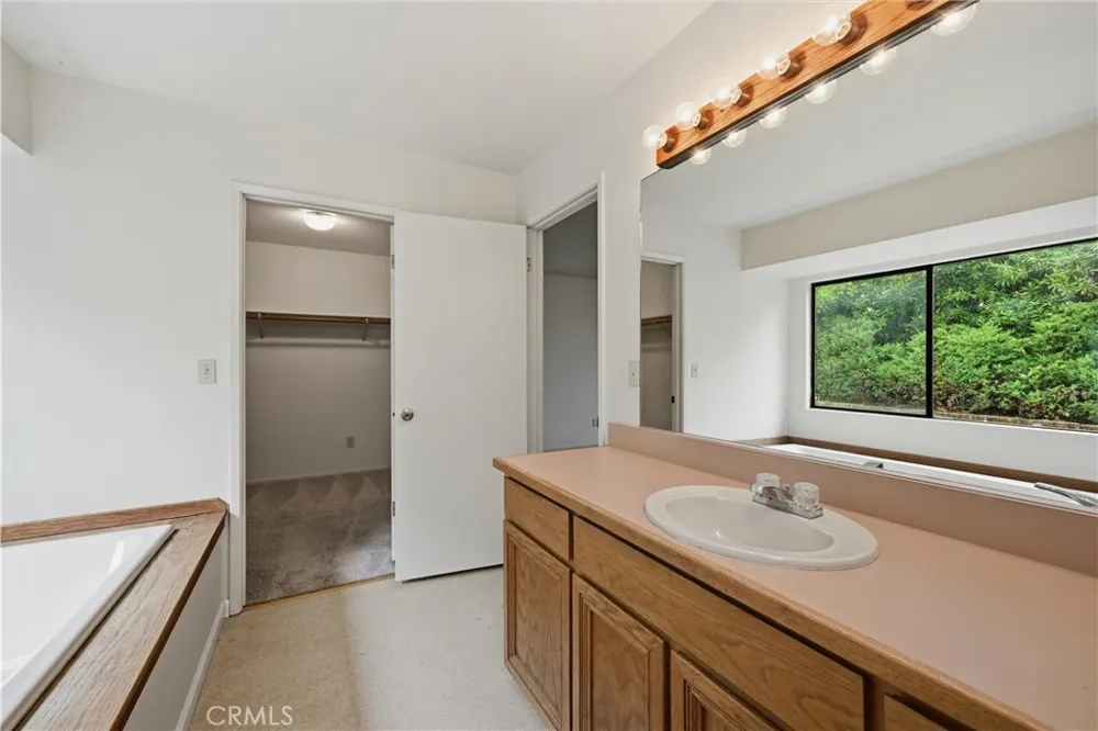 17312 Greenridge Hidden Valley Lake, CA 95467