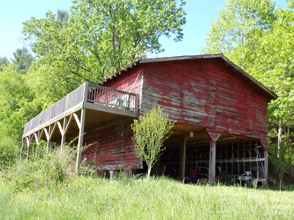 145 Kirks Drive Hot Springs, NC 28743