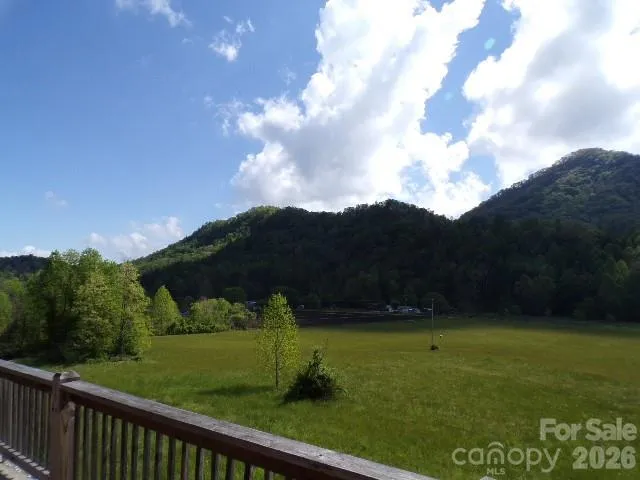 145 Kirks Drive Hot Springs, NC 28743