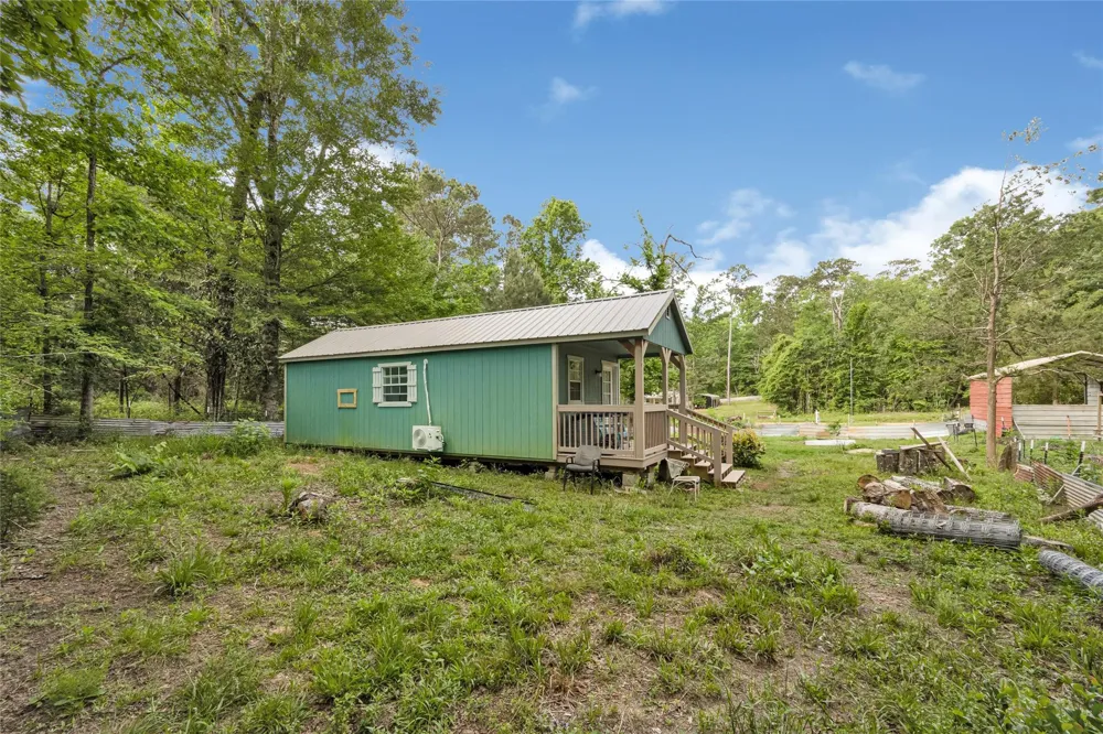 1919 Ole Long Pull Road Livingston, TX 77351