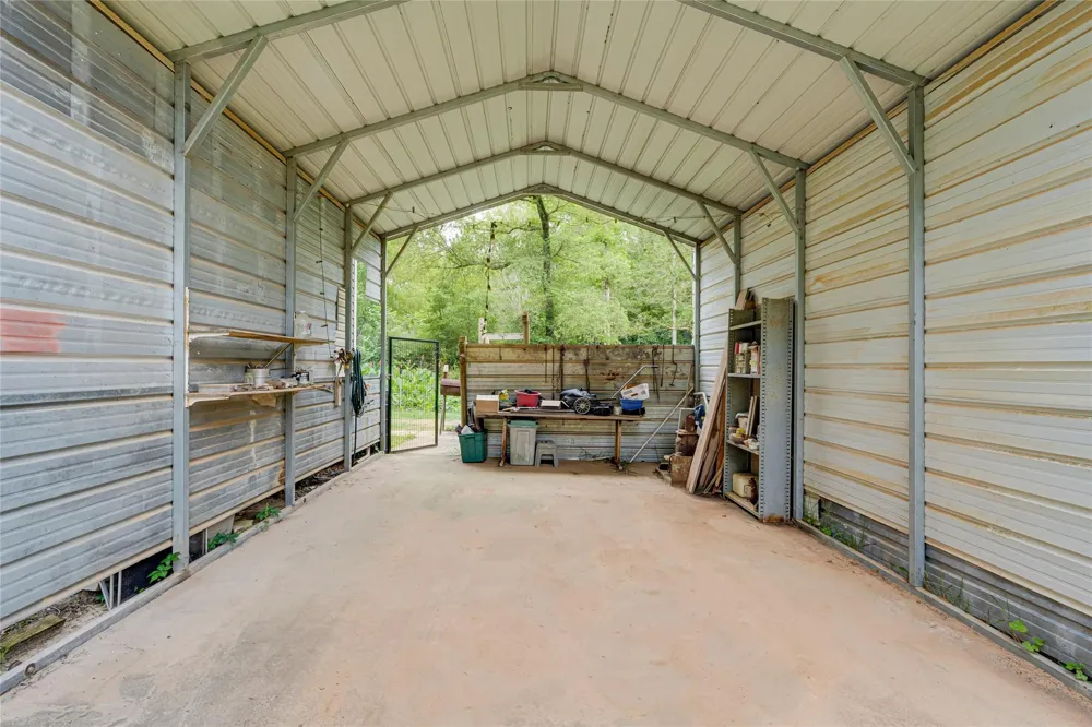 1919 Ole Long Pull Road Livingston, TX 77351