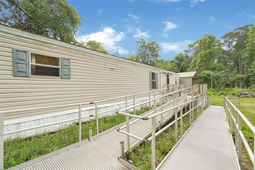 1919 Ole Long Pull Road Livingston, TX 77351
