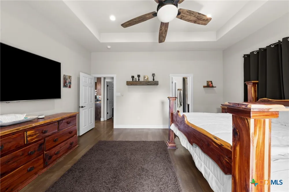 1006 Deer Crossing Salado, TX 76571