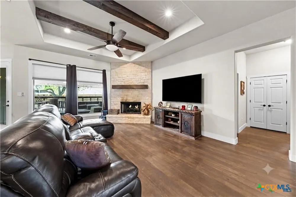 1006 Deer Crossing Salado, TX 76571