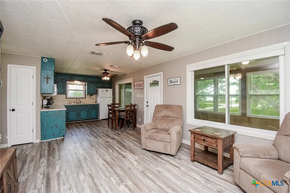 225 Swallow Drive Palacios, TX 77465