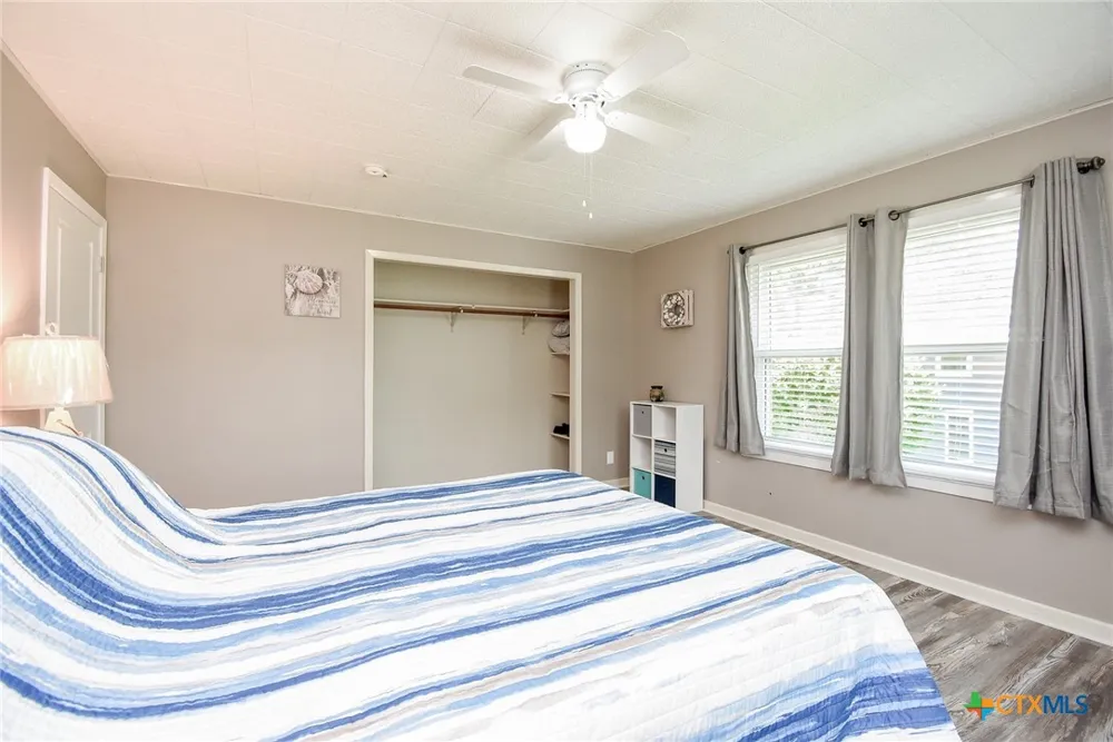 225 Swallow Drive Palacios, TX 77465