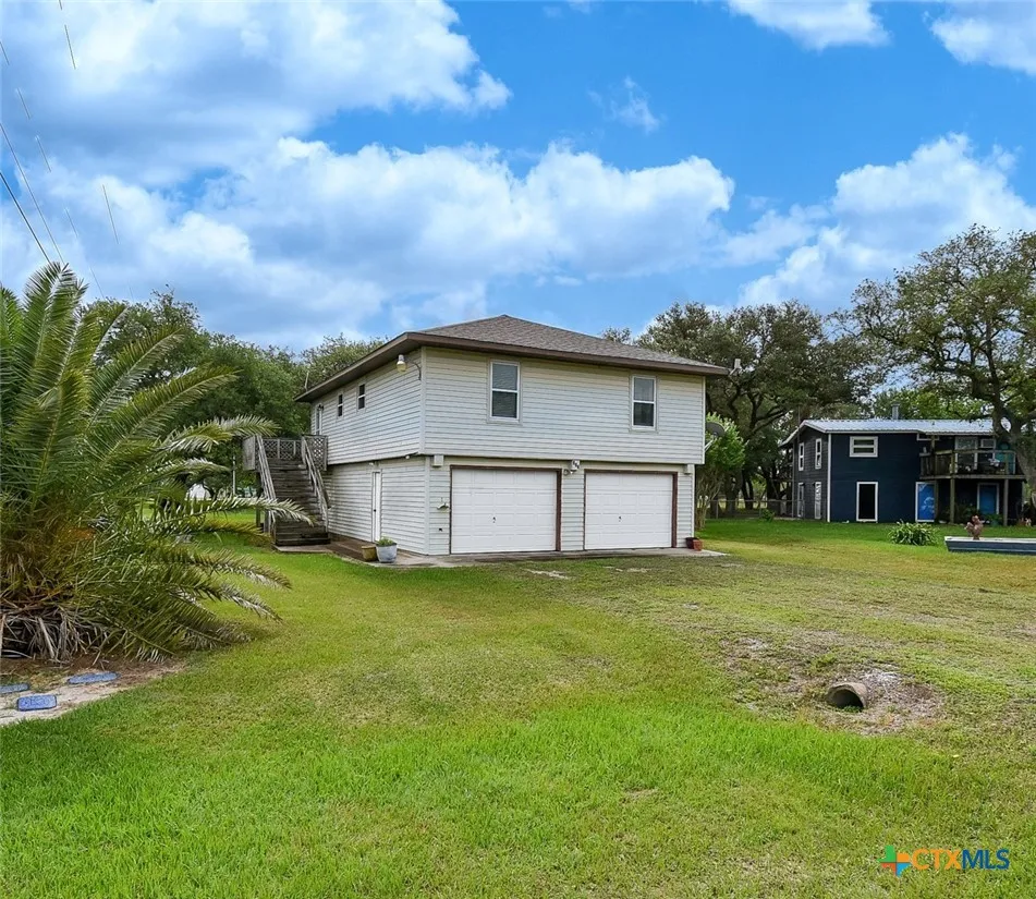 225 Swallow Drive Palacios, TX 77465