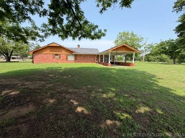 202 Sooner Holdenville, OK 74848