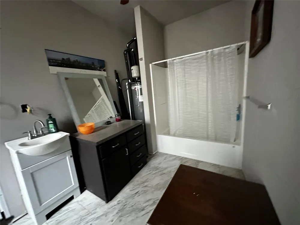 115 Antler Cove Cedar Creek, TX 78612