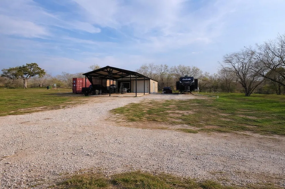 1655 County Road 412 Stockdale, TX 78160