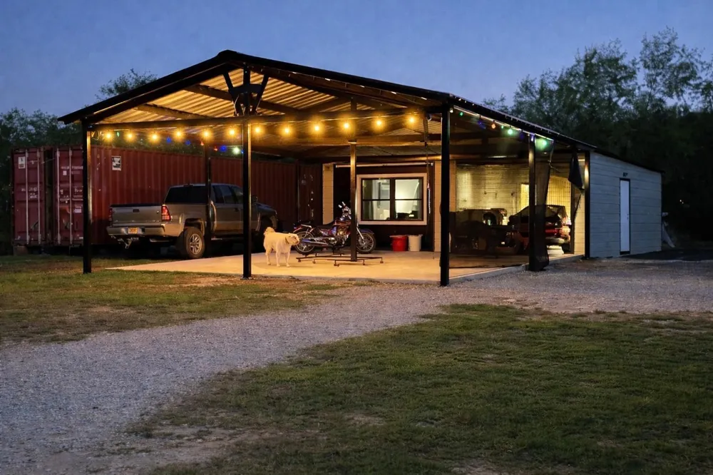 1655 County Road 412 Stockdale, TX 78160