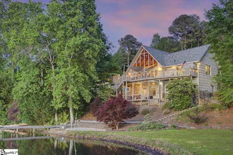 1113 Dickson Road