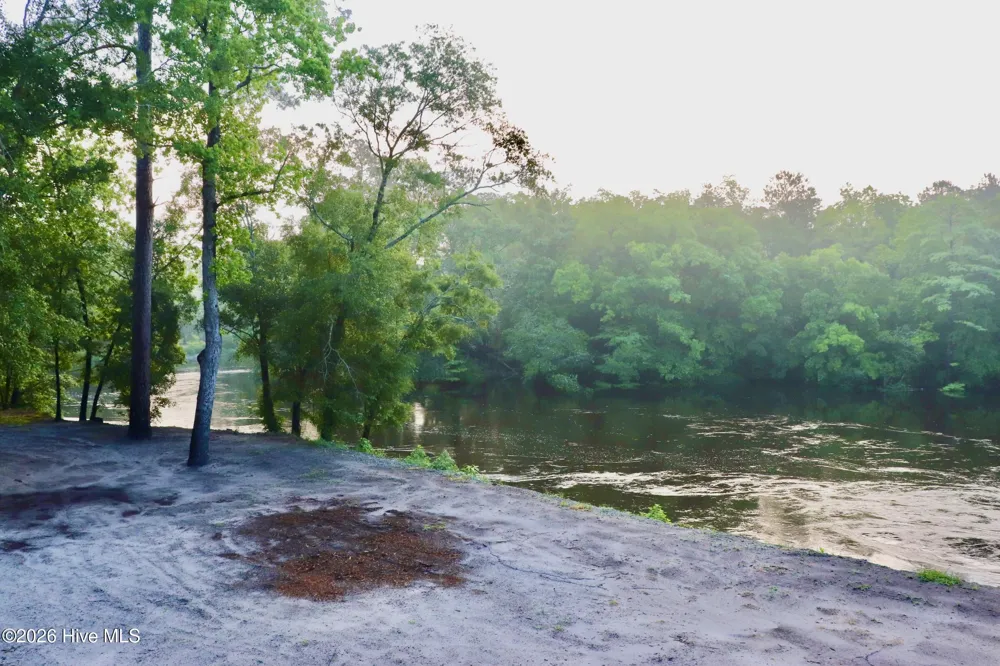 168 Cedar Point Drive Wallace, NC 28466