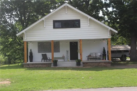 1113 N College Street