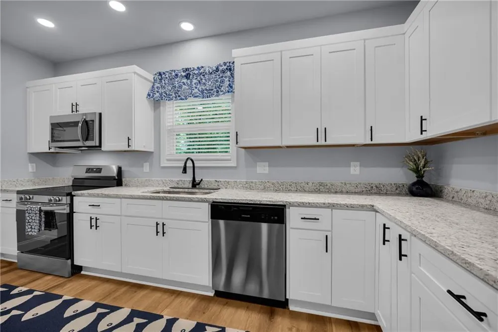 397 Normandy Trail Lavonia, GA 30553