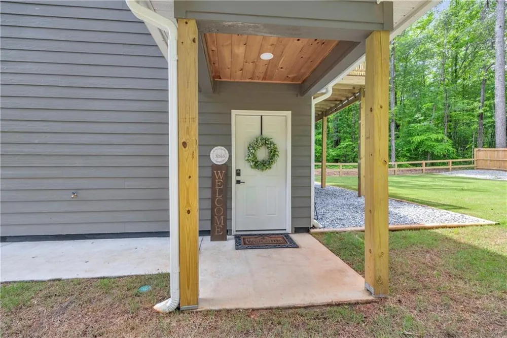 397 Normandy Trail Lavonia, GA 30553