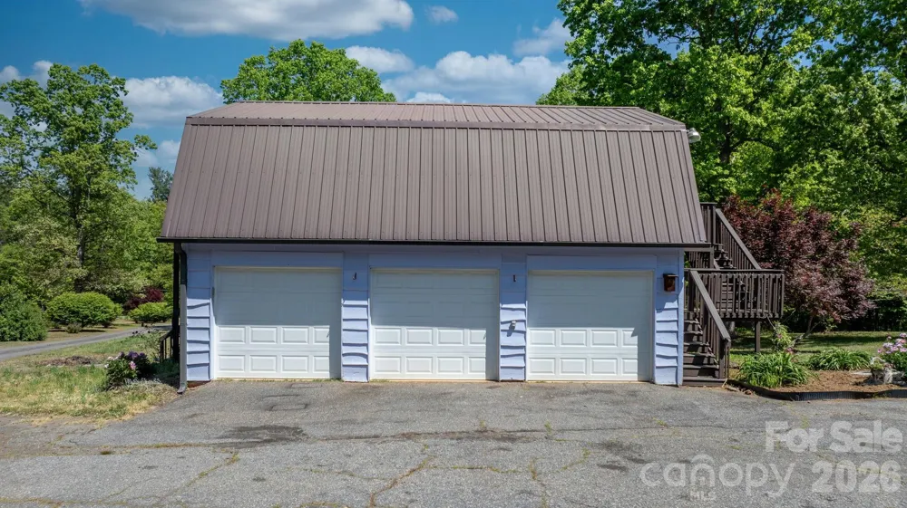 2113 White Pine Drive Granite Falls, NC 28638