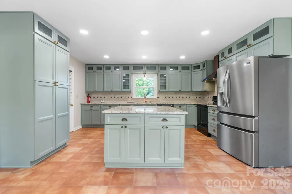 2113 White Pine Drive Granite Falls, NC 28638